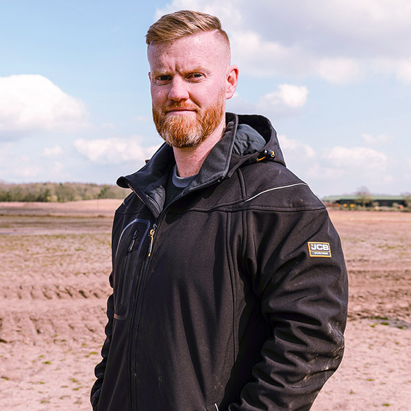 JCB Workwear Trade Hooded Softshell Jacket, detail